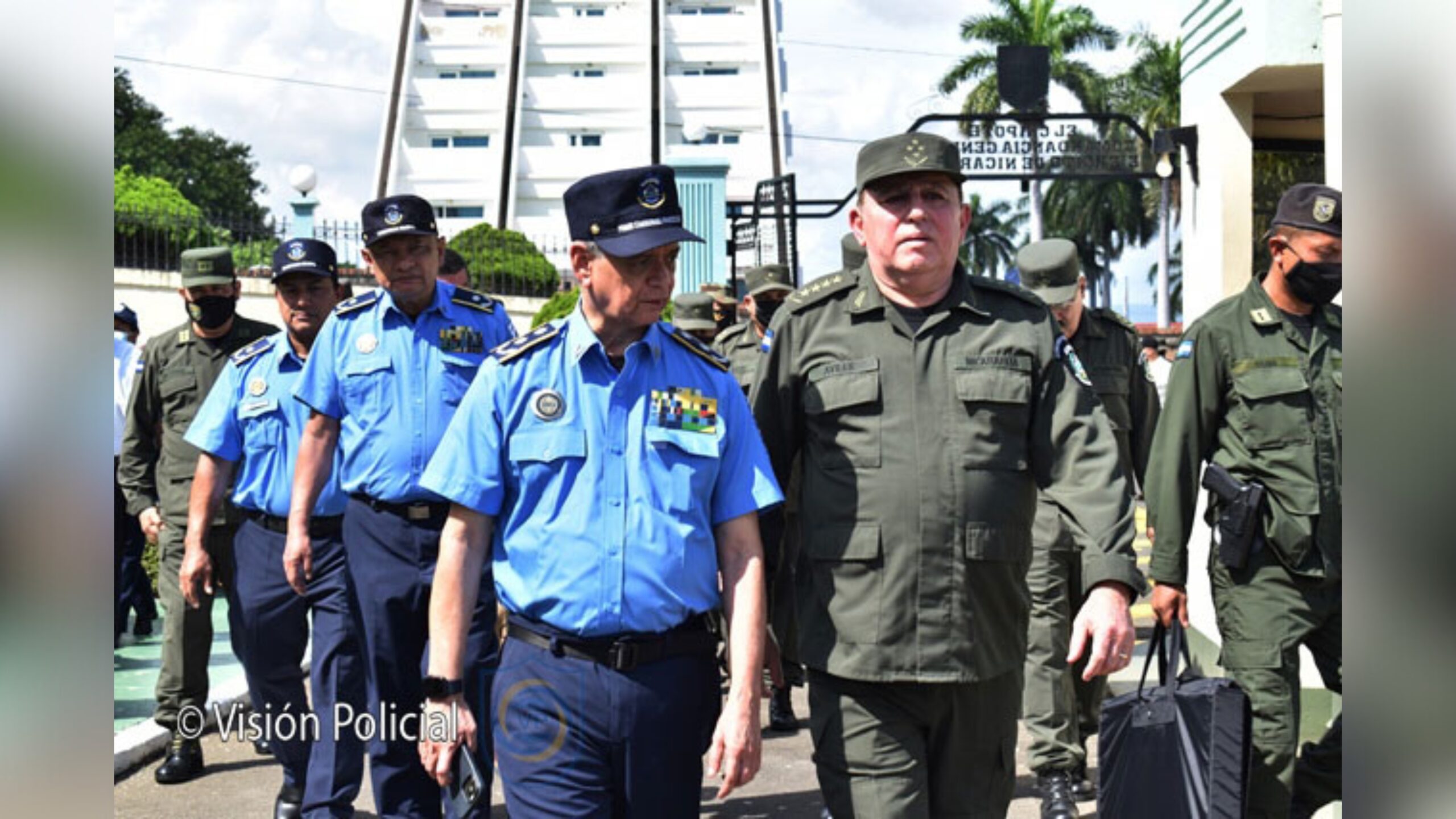 URGENT: Daniel Ortega extends the command of the head of the Army and Police to six years