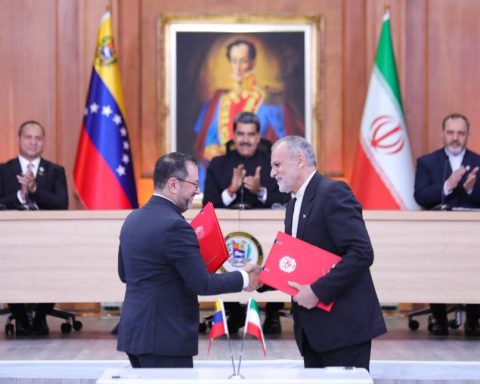 Venezuela and Iran strengthened strategic cooperation with the signing of several agreements