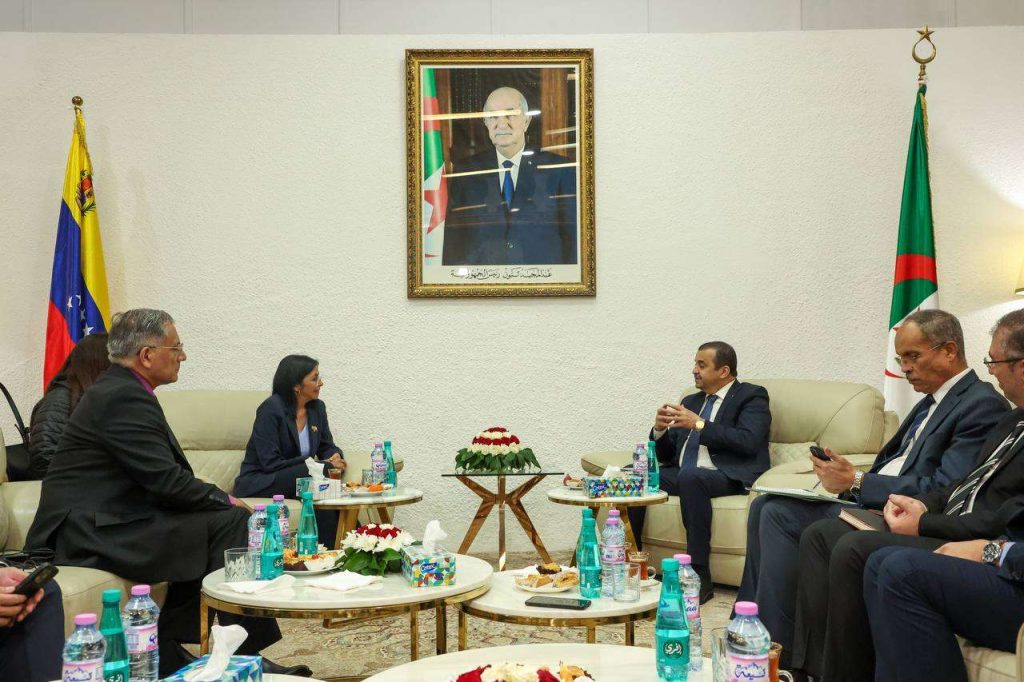 Vice President Delcy Rodríguez arrived in the Algerian Republic