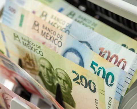 Volatility causes the Afores to lose 74,218 million pesos in October