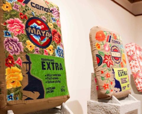 When cement bags become museum pieces