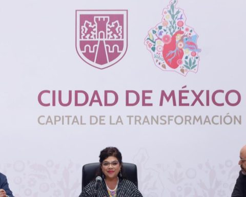 With 4 years of delay, they draw a route towards planning for CDMX