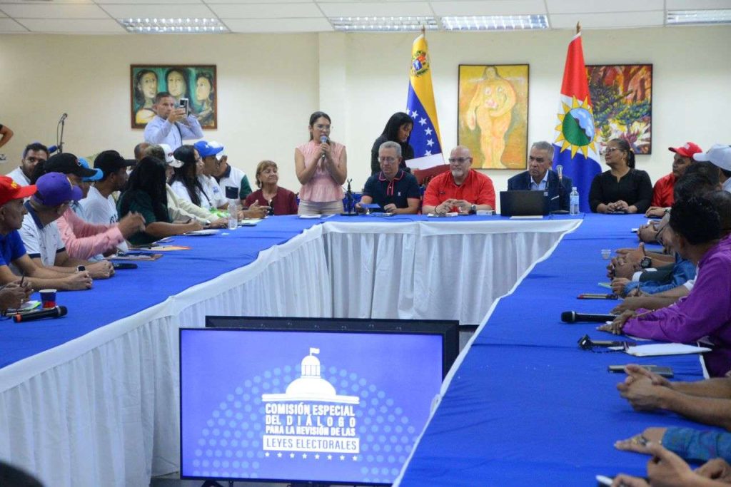 Yaracuy political organizations debate electoral laws