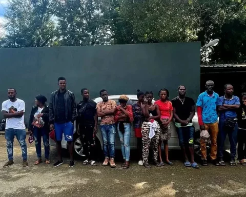 Detienen 18 haitianos indocumentados durante operativos en Valverde