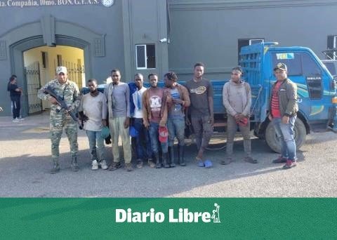 Army detains drivers transporting undocumented Haitians