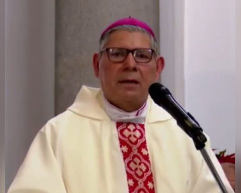 Bishop Carlos Herrera, from exile, thanks the Archdiocese of Guatemala for his welcome