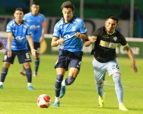 Blooming tied (1-1) with Aurora, a direct rival in the fight to qualify for the Libertadores