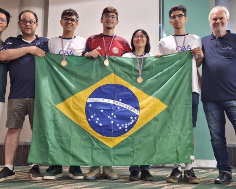 Brazilians win medals in Astronomy and Astronautics Olympiad