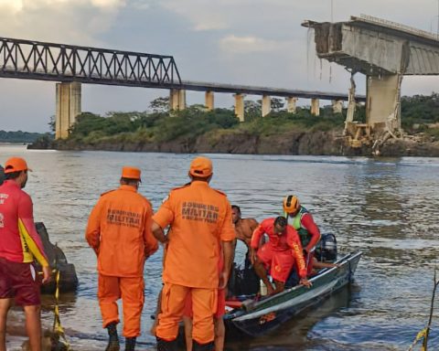 Bridge between Tocantins and Maranhão collapses; a death is confirmed