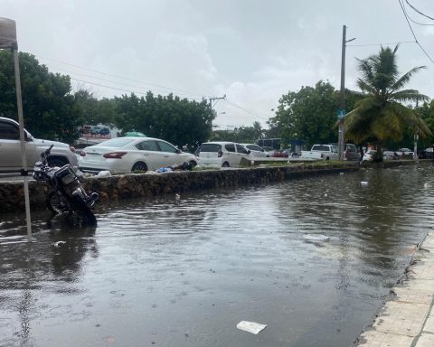 COE aumenta 7 provincias y al Distrito Nacional en alerta amarilla y 16 en verde