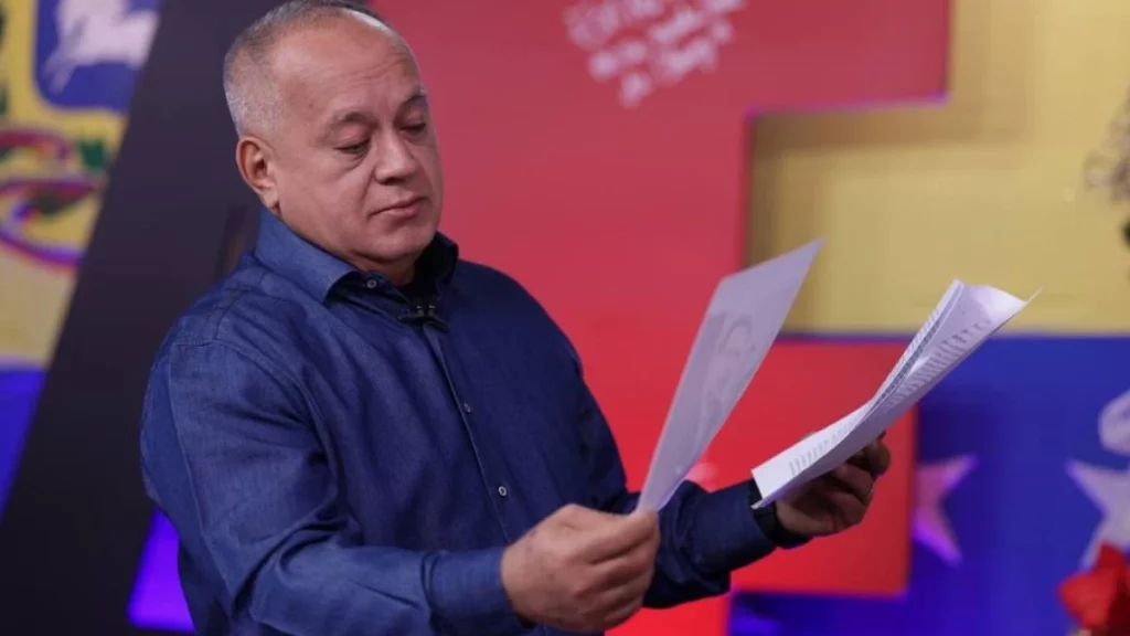 Cabello recommends businessmen not to get involved in conspiracies