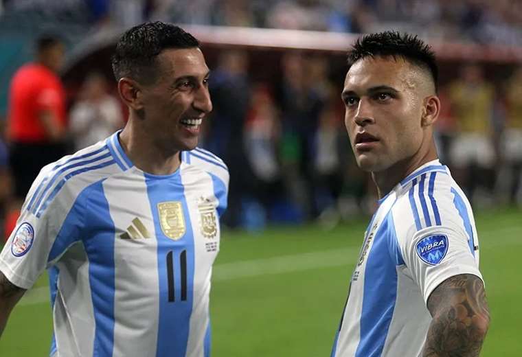 'Dibu' Martínez, Lautaro Martínez and Ángel di María, the Argentine podium in 2024