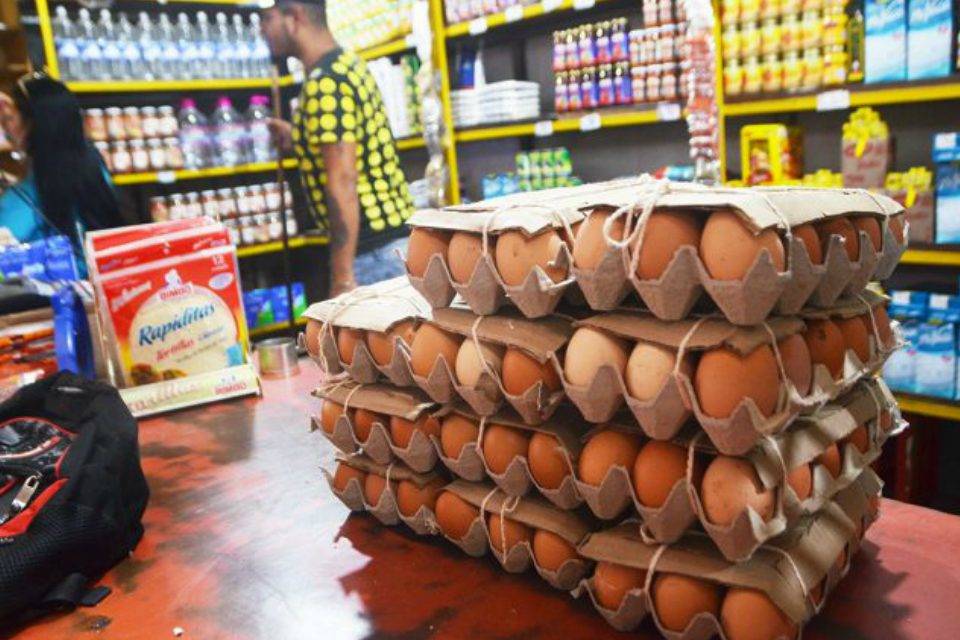 Egg smuggling from Colombia represents 50% of the market in Táchira