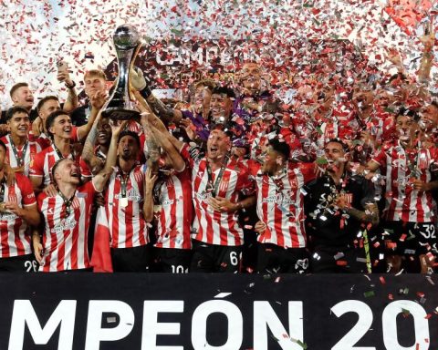 Estudiantes had more of a champion air than Vélez and added another star