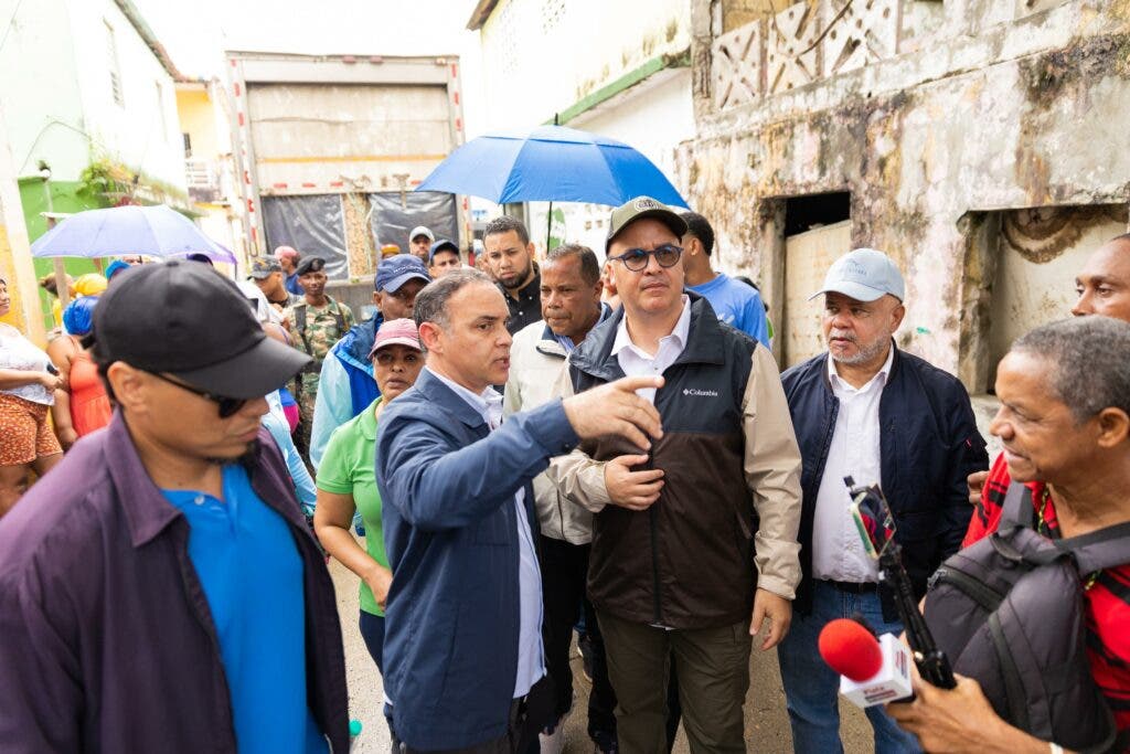 Government authorities returned to Puerto Plata to provide help