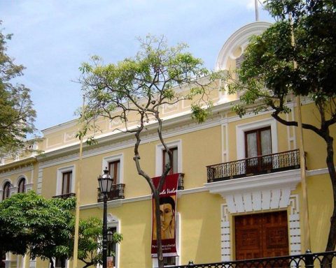 Government of Venezuela hopes that Syria will find a peaceful resolution to its conflict