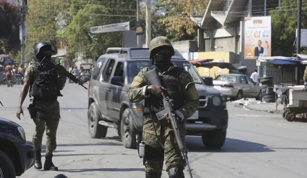 Policía haitiana mata 16 de una  banda