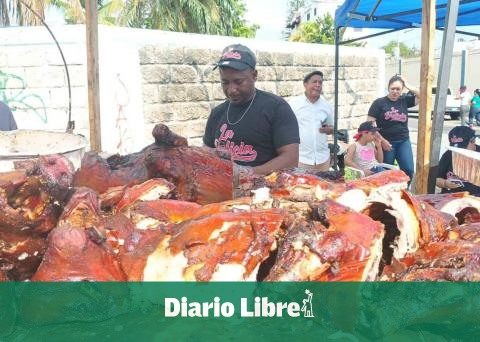 How much does a pound of roast pork cost in Santo Domingo?