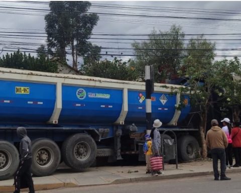 Huancayo: Truck hits home and older adults who live there are miraculously saved