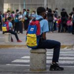 In Venezuela, fewer and fewer young people surpass their parents' educational level