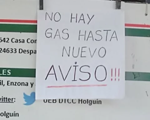 "No hay gas hasta nuevo aviso": un cartel fotografiado en Holguín la pasada semana