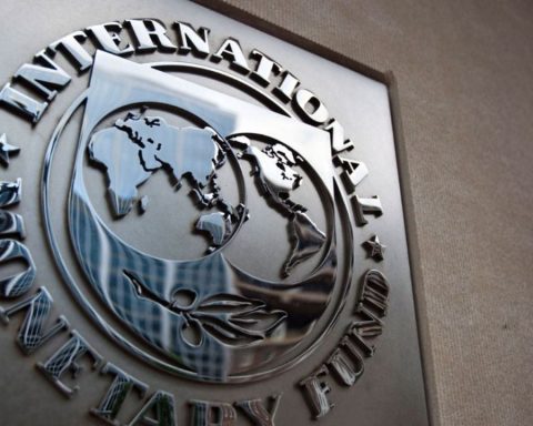 Luis Caputo wants to reach an agreement with the IMF in the first quarter of 2025