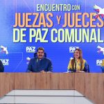 Maduro asks the AN to work on a law that "ends" lies by candidates in elections