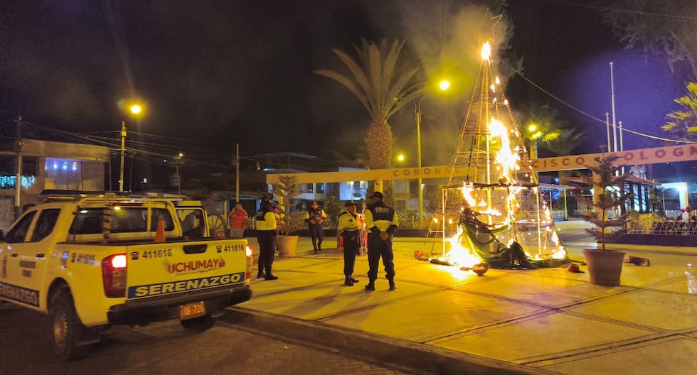 Manipulation of pyrotechnics set fire to the Christmas tree in Arequipa