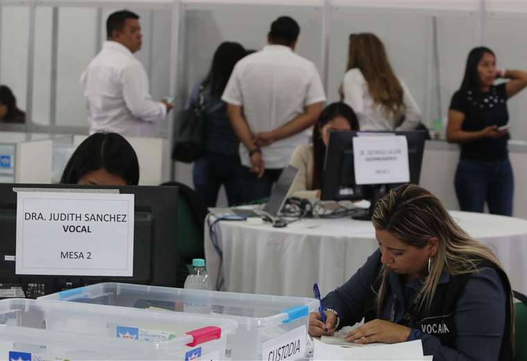 National count enters the final stage and there is a vigil for two candidates for the TSJ