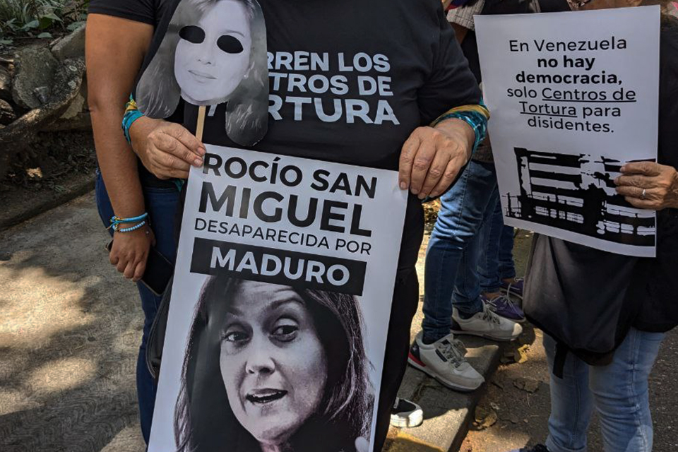 Organizations demand the immediate release of Rocío San Miguel after dissemination of photos