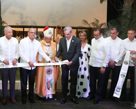 Presidente Abinader inaugura capilla del CUSEP