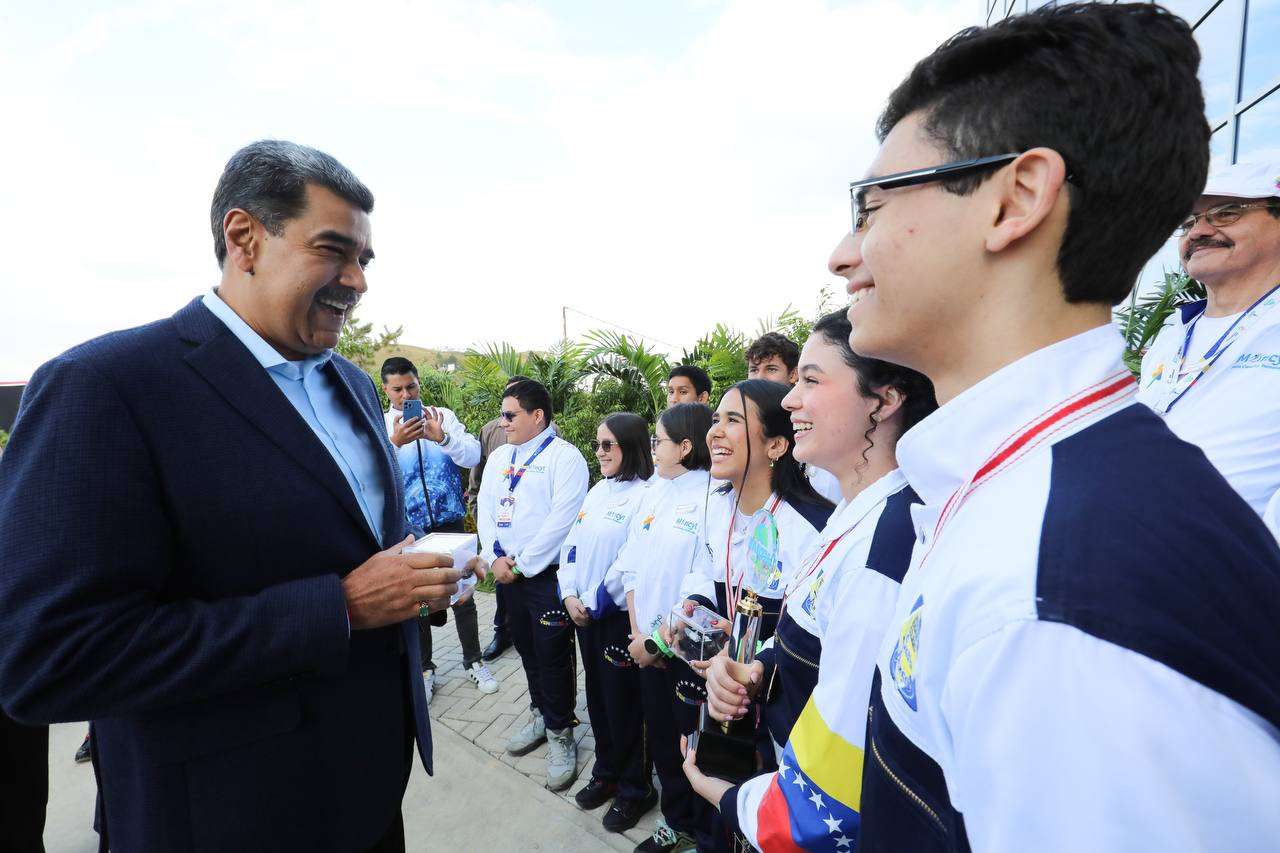 President inaugurates Dr. Humberto Fernández Morán University for Sciences