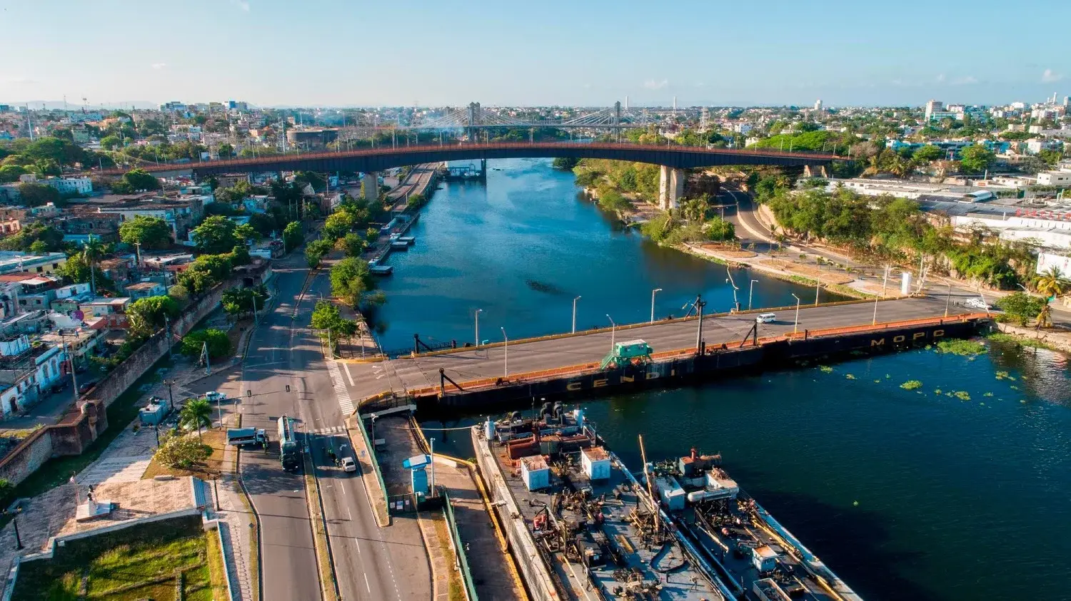 Obras Públicas cerrará el Puente Flotante este lunes por dos horas