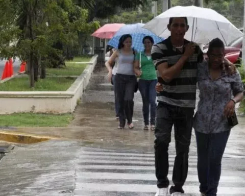 Lluvias y temperaturas agradables para este jueves