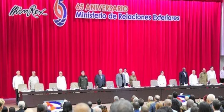 Celebración del régimen por el aniversario 65 del Ministerio de Relaciones Exteriores