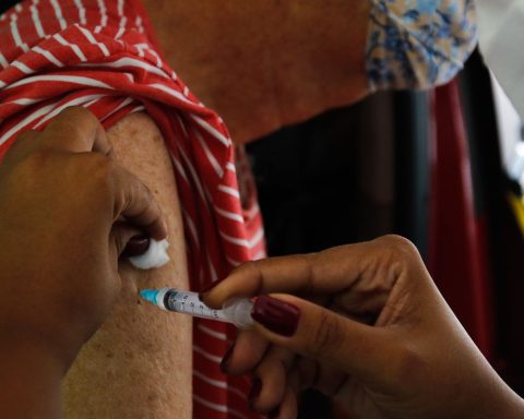 Rio adopts guidance from the Ministry of Health on the use of covid vaccine