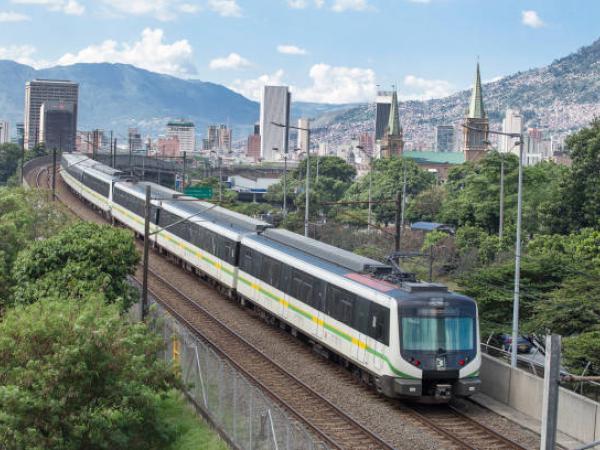 Spanish company wins contract to build 13 trains for the Medellín Metro