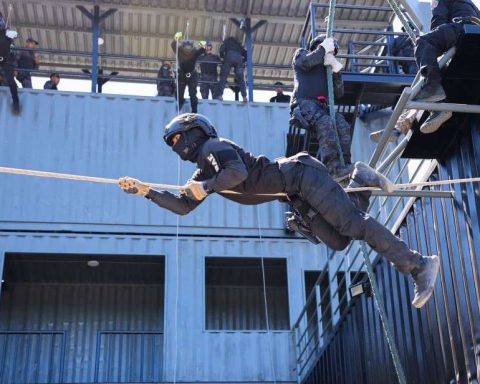 Special Forces Specialization Complex inaugurated in La Guaira