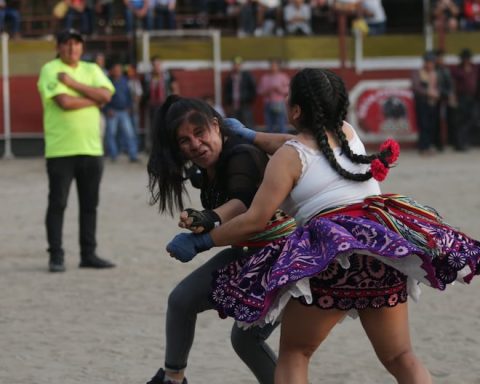 Takanakuy: men and women participate in a peculiar tradition to resolve conflicts (GALLERY)