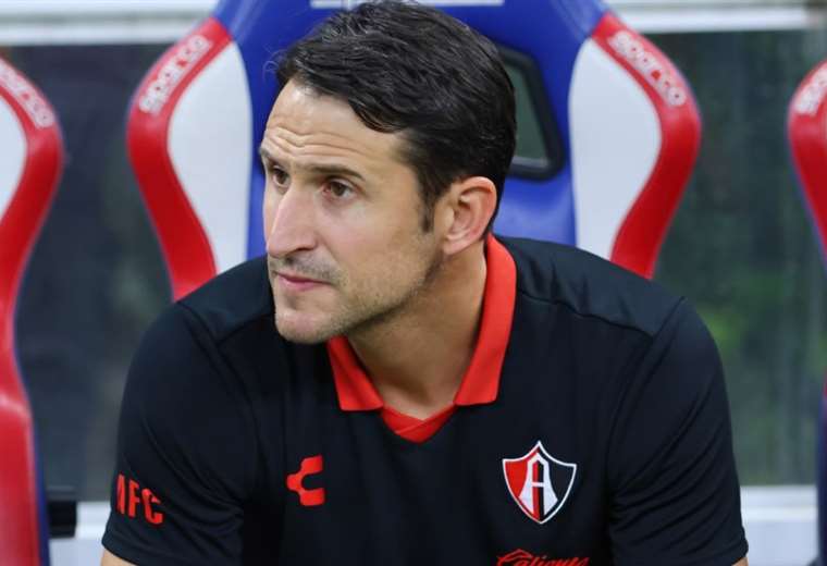 The Spanish Beñat San José stopped being the coach of Atlas