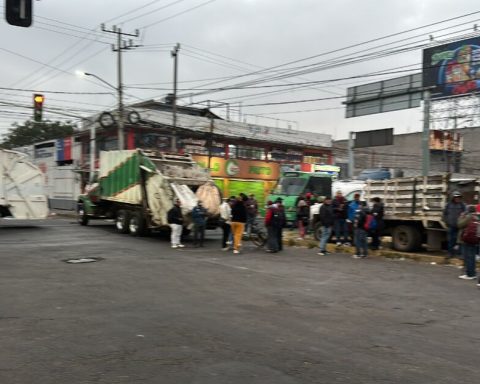 The blockades in Ecatepec have been going on for more than 35 hours