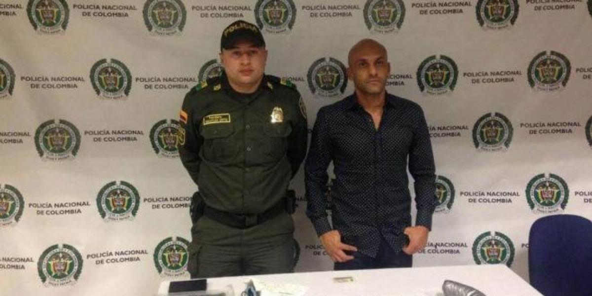 The conviction of a former Colombian soccer star for trying to bring cocaine to Spain is confirmed