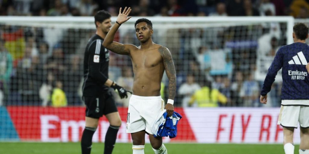 The networks go crazy seeing Rodrygo with another shirt that is not that of Real Madrid