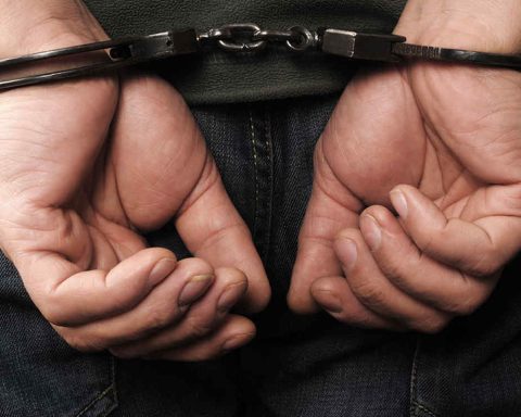 They arrested two brothers who were transporting 4,173 cartridges