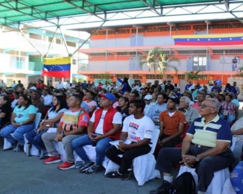 They urge you to vote for Justices of the Peace this Sunday