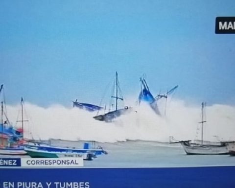 Tidal wave alert in Piura and Tumbes: Anomalous waves affect coves and landings in northern Peru