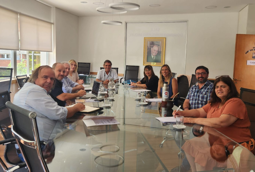 Tourism Commission analyzes temporary accommodation within the framework of the “Irregular Housing Law