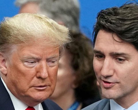 Trump spoke about border and trade with Trudeau after promising strong tariffs