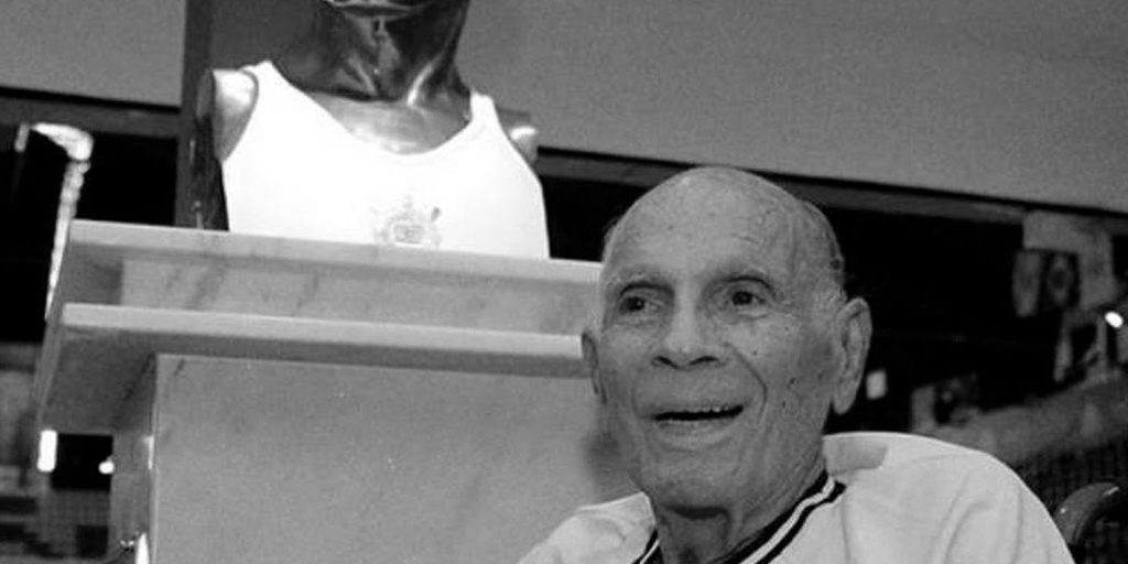 Two-time world basketball champion, Amaury Pasos dies at age 89, in SP