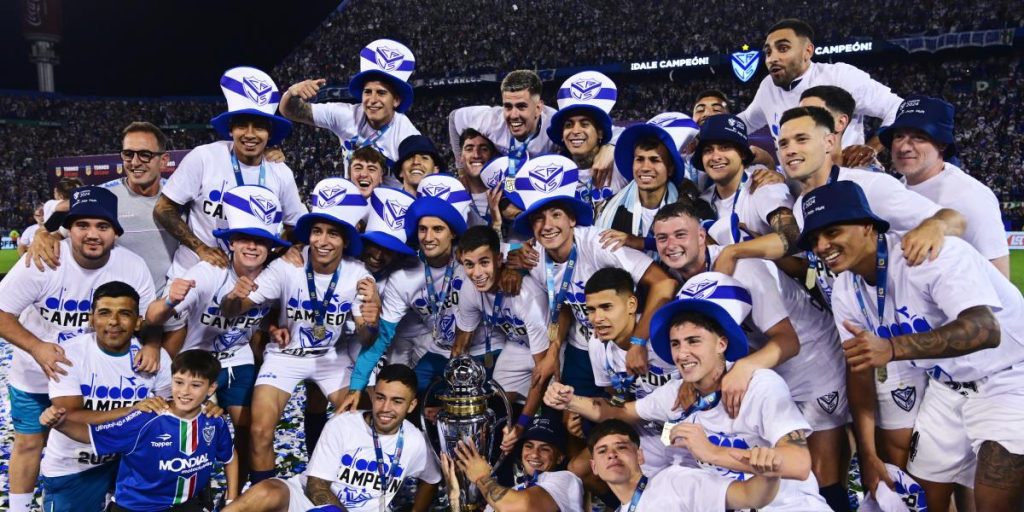 Vélez celebrates what he deserves: Give him champion!